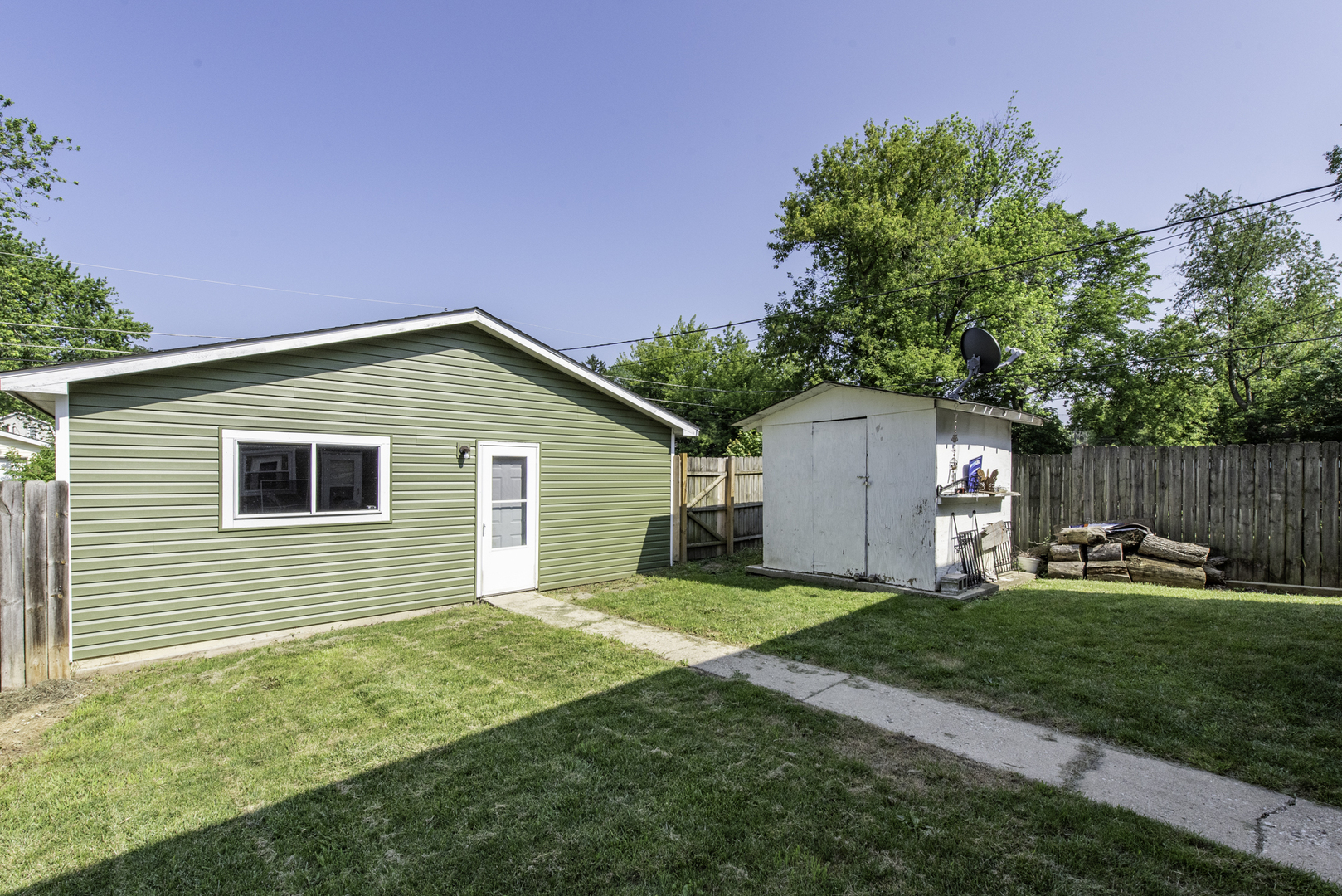 3009 Gilboa Avenue, Zion, IL 60099