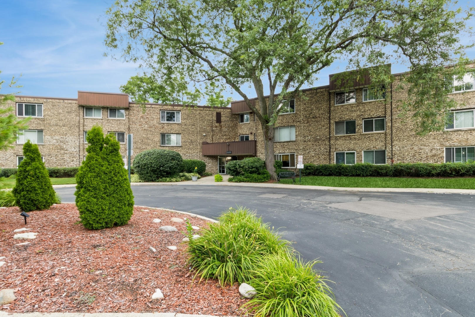 2600 Brookwood Way Drive #316A, Rolling Meadows, IL 60008