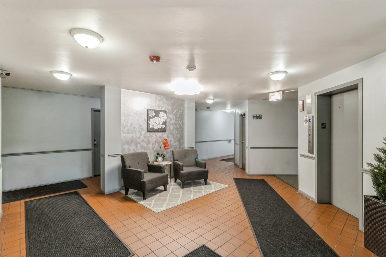 2600 Brookwood Way Drive #316A, Rolling Meadows, IL 60008