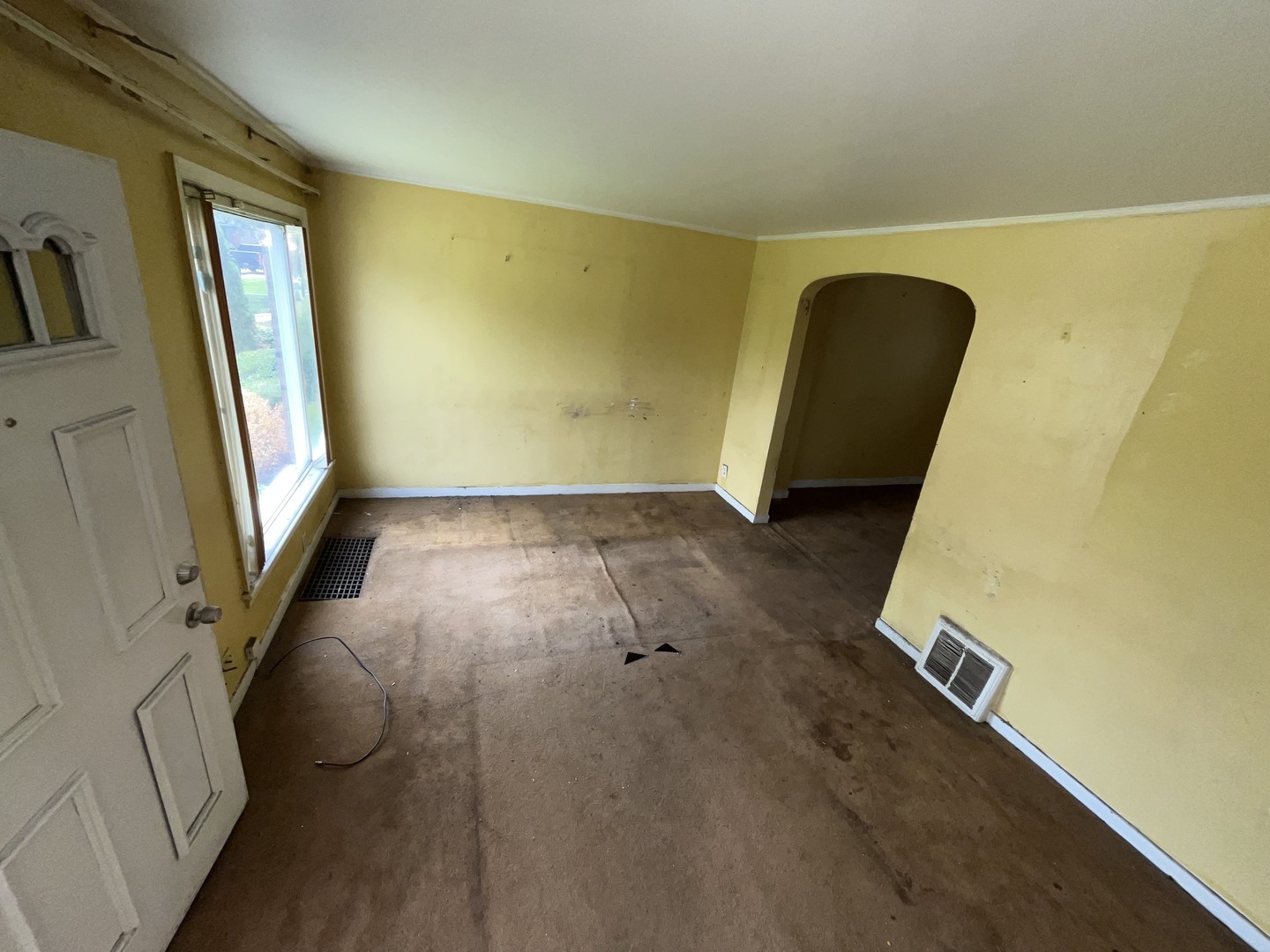 9146 S Urban Avenue, Chicago, IL 60619