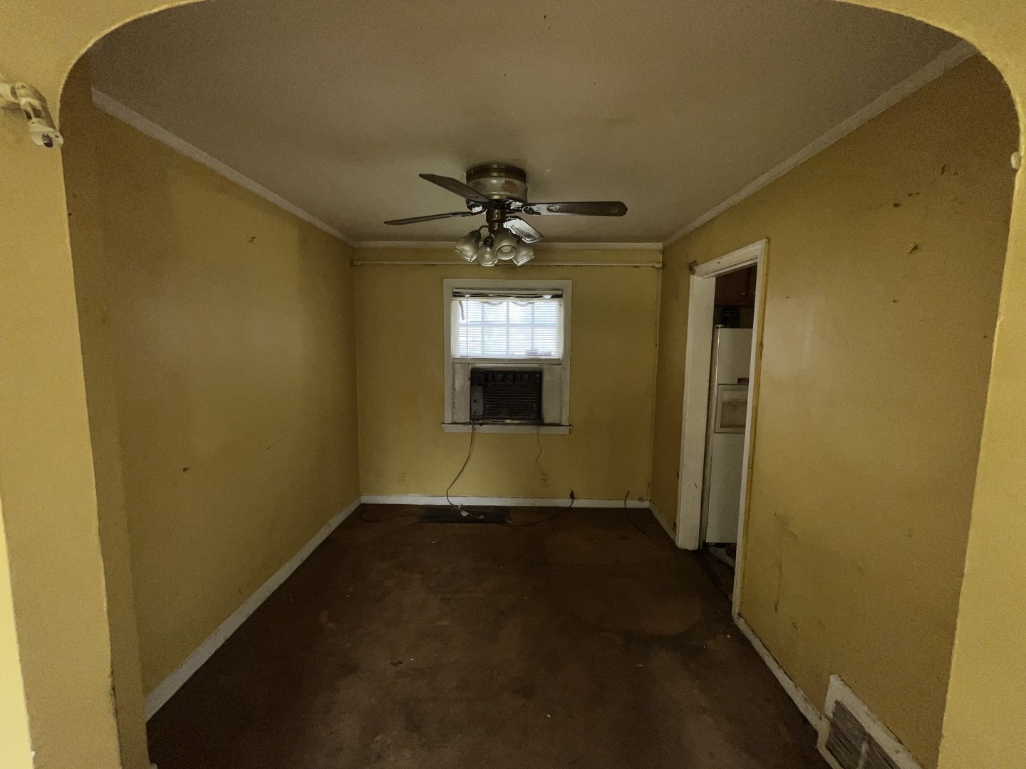 9146 S Urban Avenue, Chicago, IL 60619