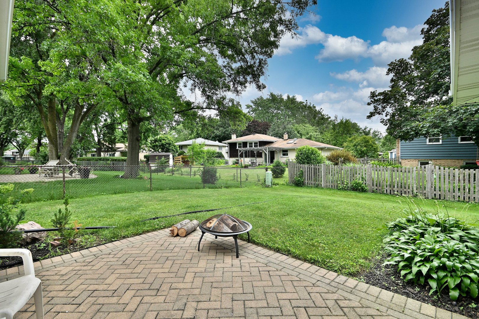 7729 Baimbridge Drive, Downers Grove, IL 60516