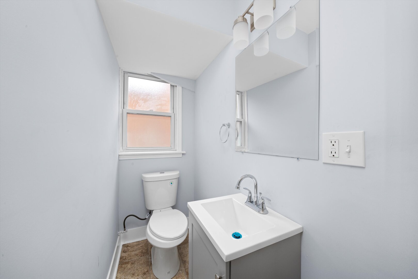 10627 S VERNON Avenue, Chicago, IL 60628