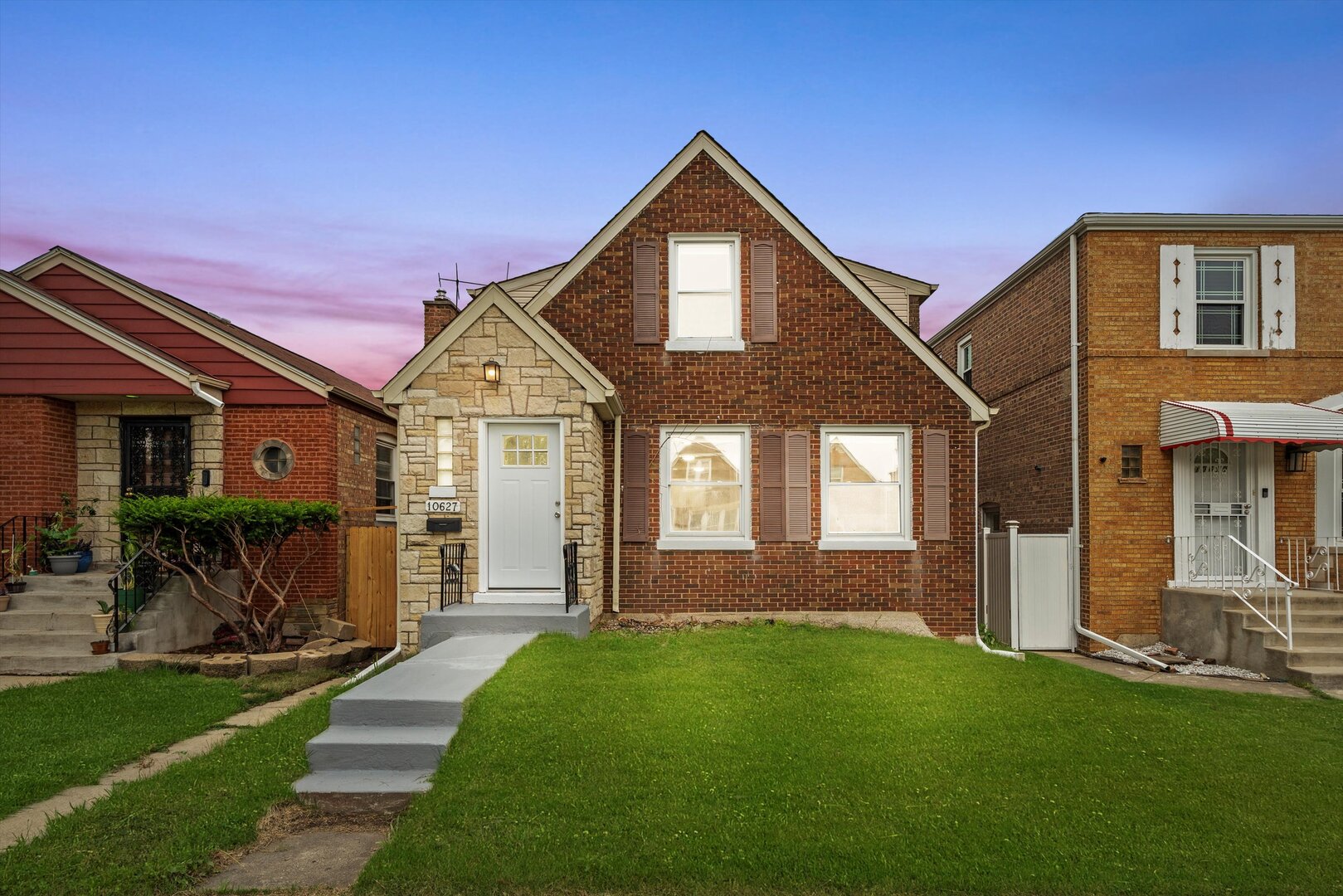 10627 S VERNON Avenue, Chicago, IL 60628
