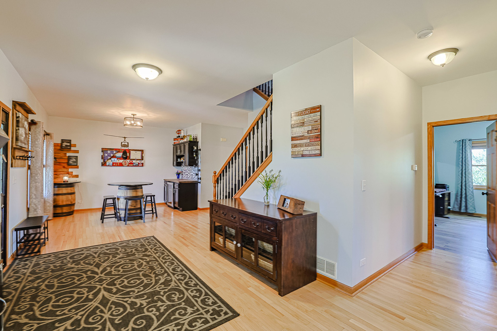 8317 Appaloosa Lane, Spring Grove, IL 60081