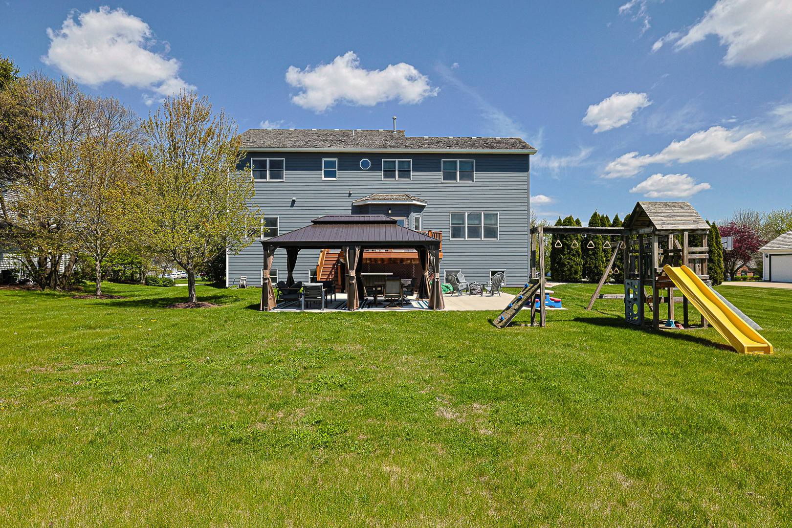 8317 Appaloosa Lane, Spring Grove, IL 60081
