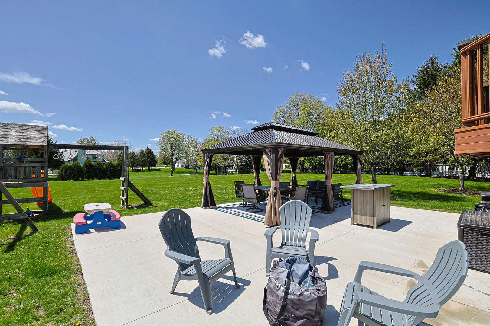 8317 Appaloosa Lane, Spring Grove, IL 60081
