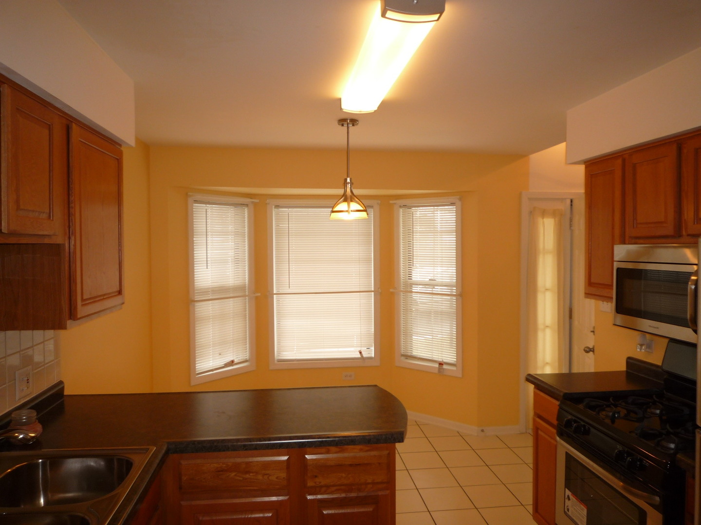 3527 Frontenac Court, Aurora, IL 60504