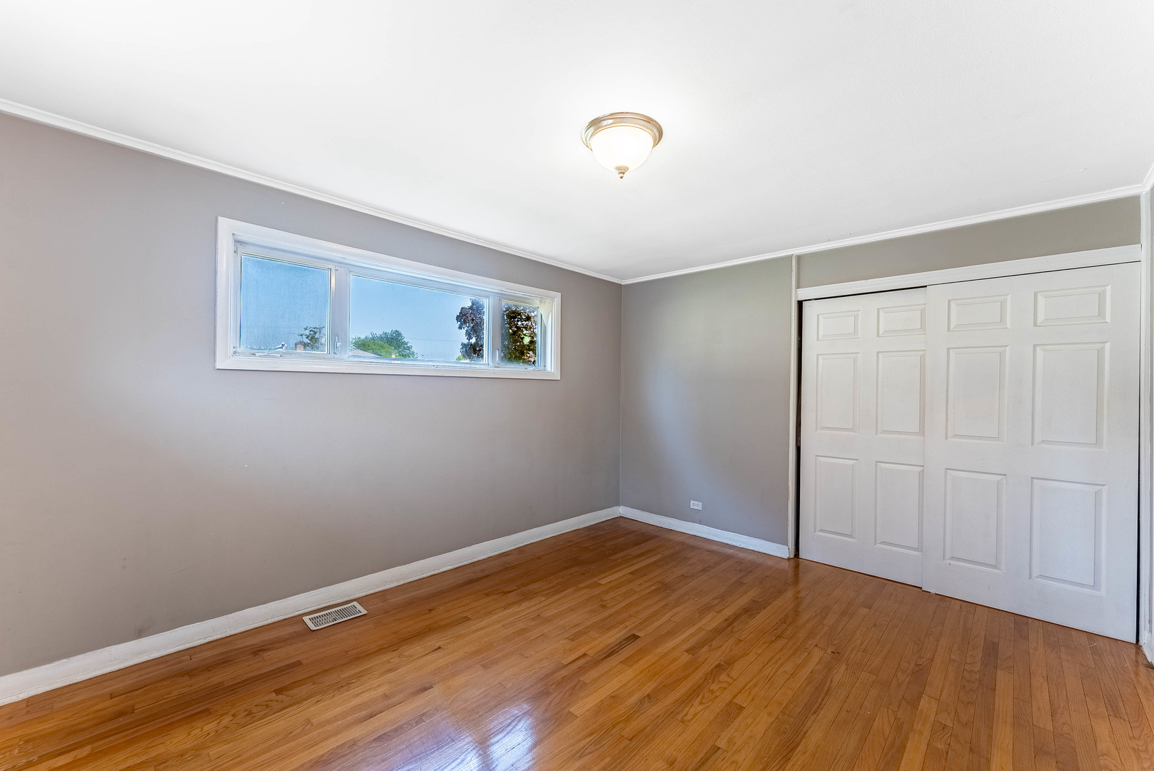 1744 N 20th Avenue, Melrose Park, IL 60160