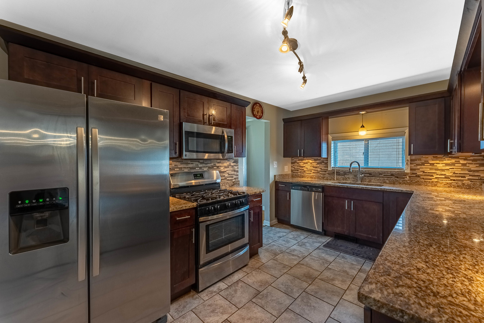 1744 N 20th Avenue, Melrose Park, IL 60160