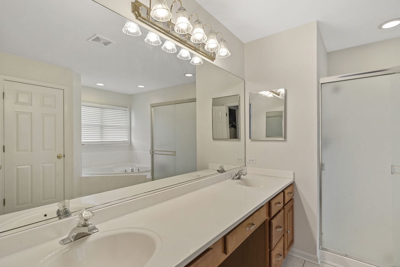 1626 S Norbury Avenue, Lombard, IL 60148