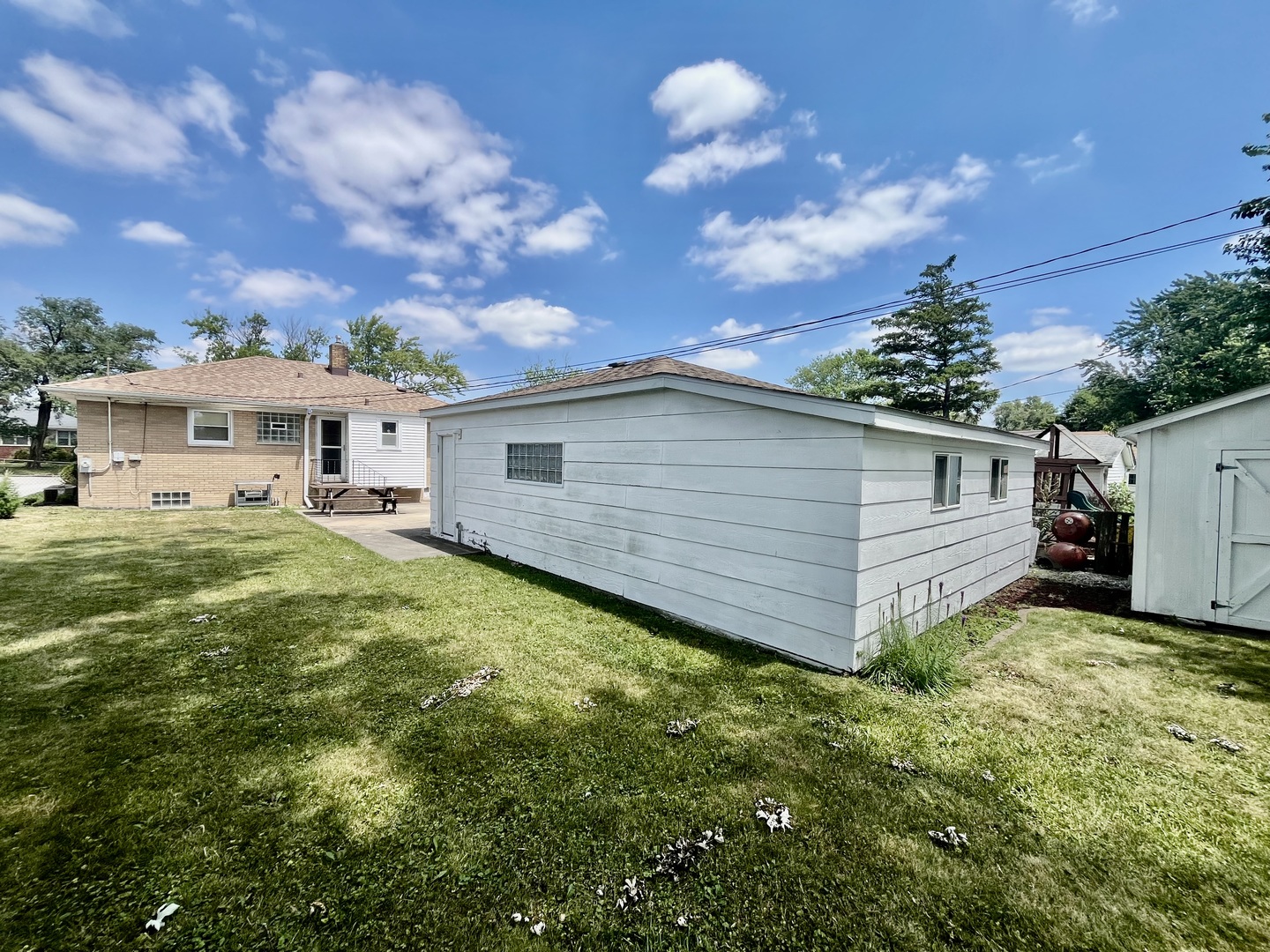 152 W 29th Place, Chicago Heights, IL 60411
