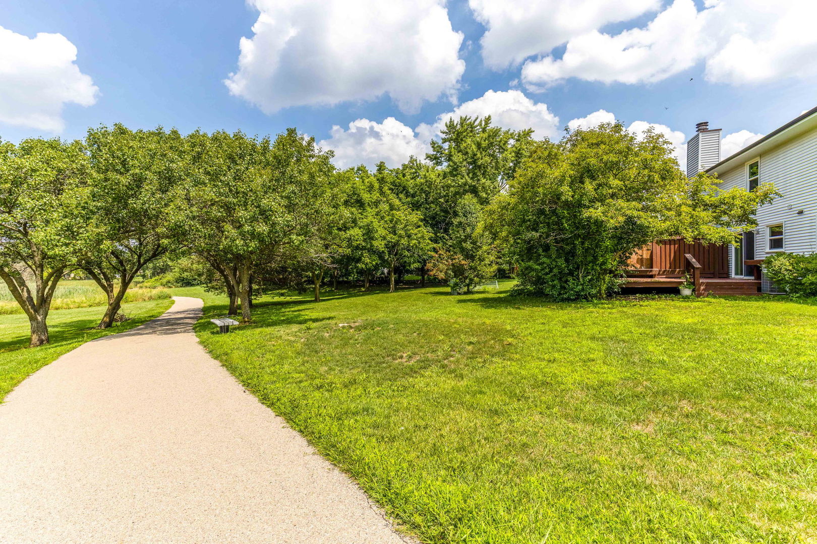 1546 Brandywyn Lane, Buffalo Grove, IL 60089
