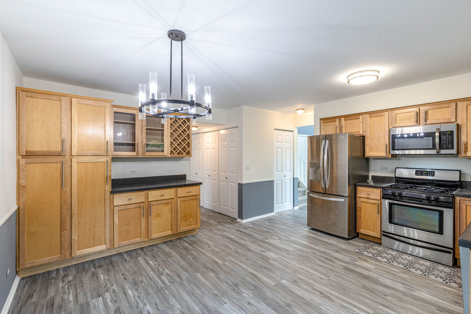 1546 Brandywyn Lane, Buffalo Grove, IL 60089