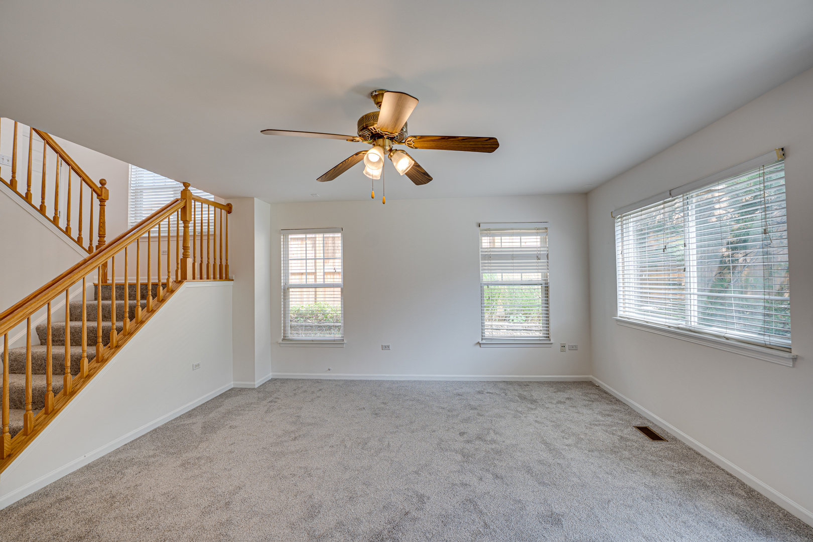 2963 SAGANASHKEE Lane #2963, Naperville, IL 60564