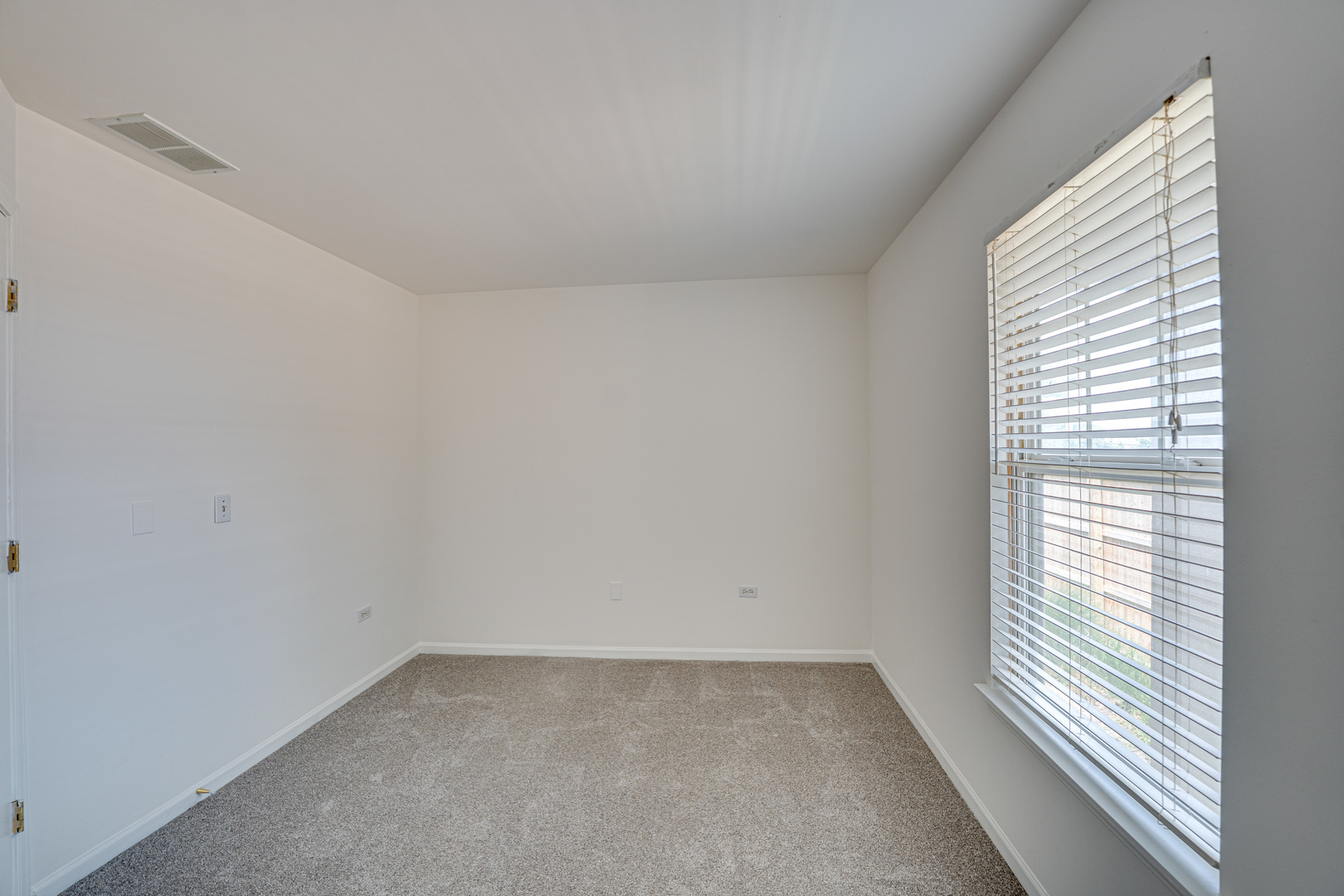2963 SAGANASHKEE Lane #2963, Naperville, IL 60564
