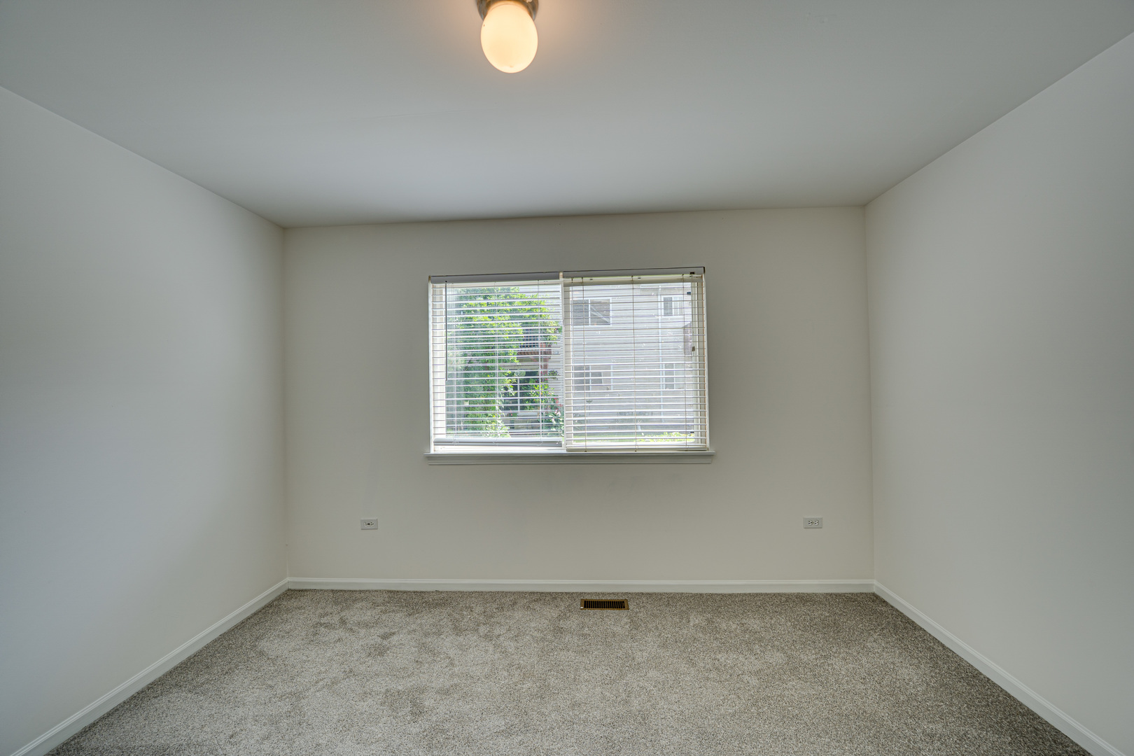 2963 SAGANASHKEE Lane #2963, Naperville, IL 60564