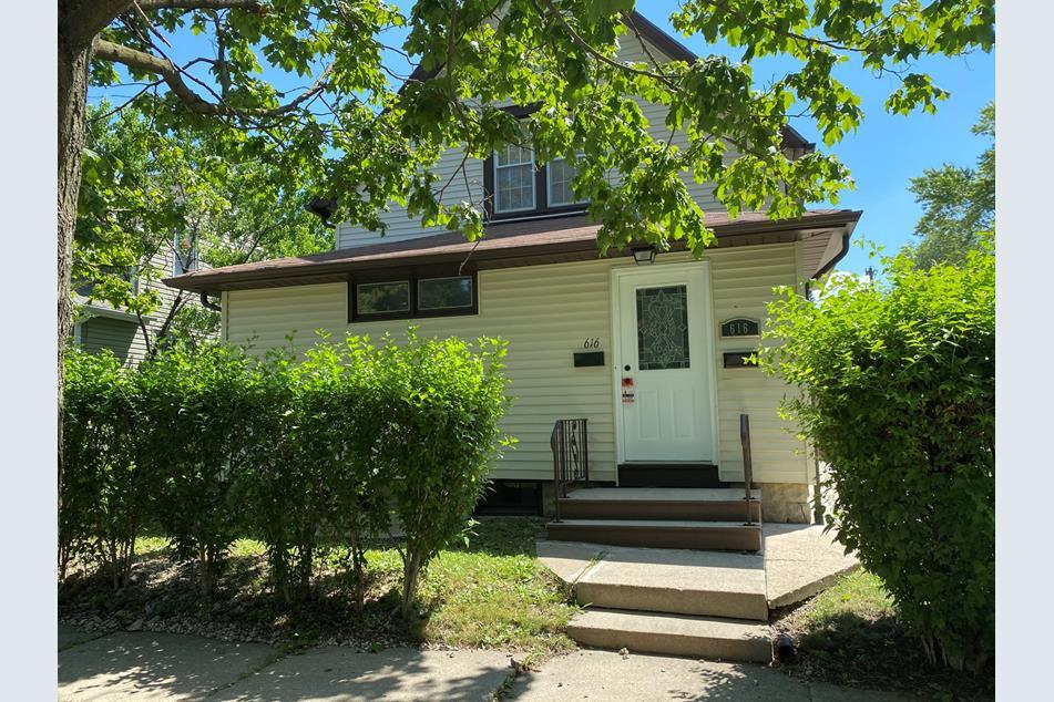 616 Vine Street #1, Joliet, IL 60435