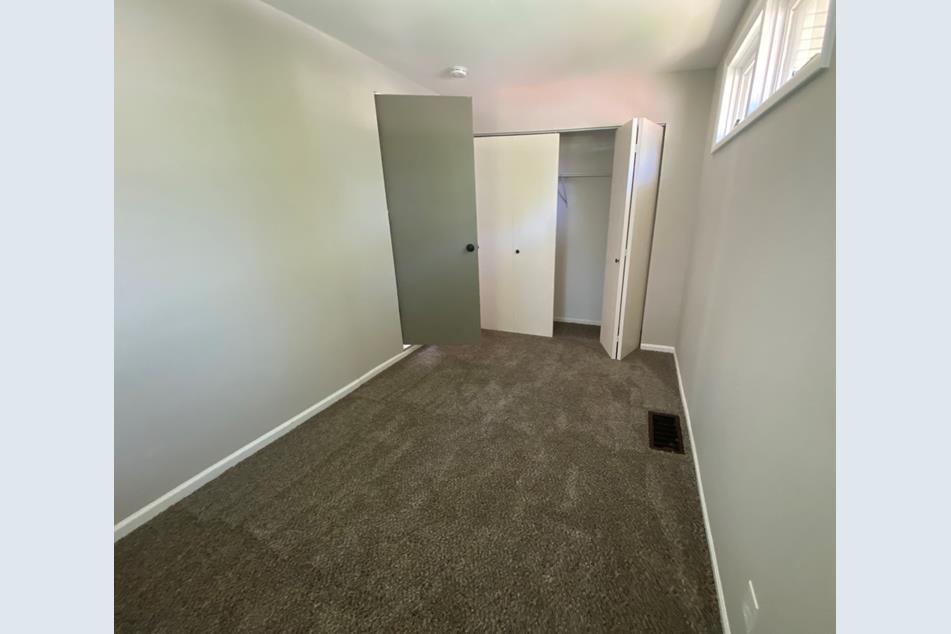 616 Vine Street #1, Joliet, IL 60435