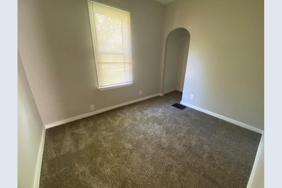 616 Vine Street #1, Joliet, IL 60435