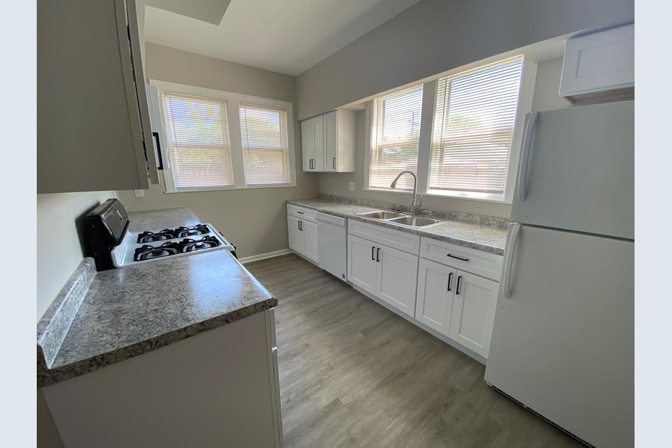 616 Vine Street #1, Joliet, IL 60435