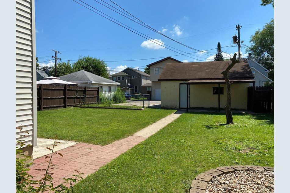 616 Vine Street #1, Joliet, IL 60435