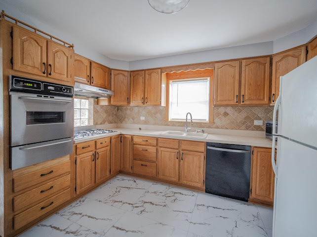 5107 S Luna Avenue, Chicago, IL 60638