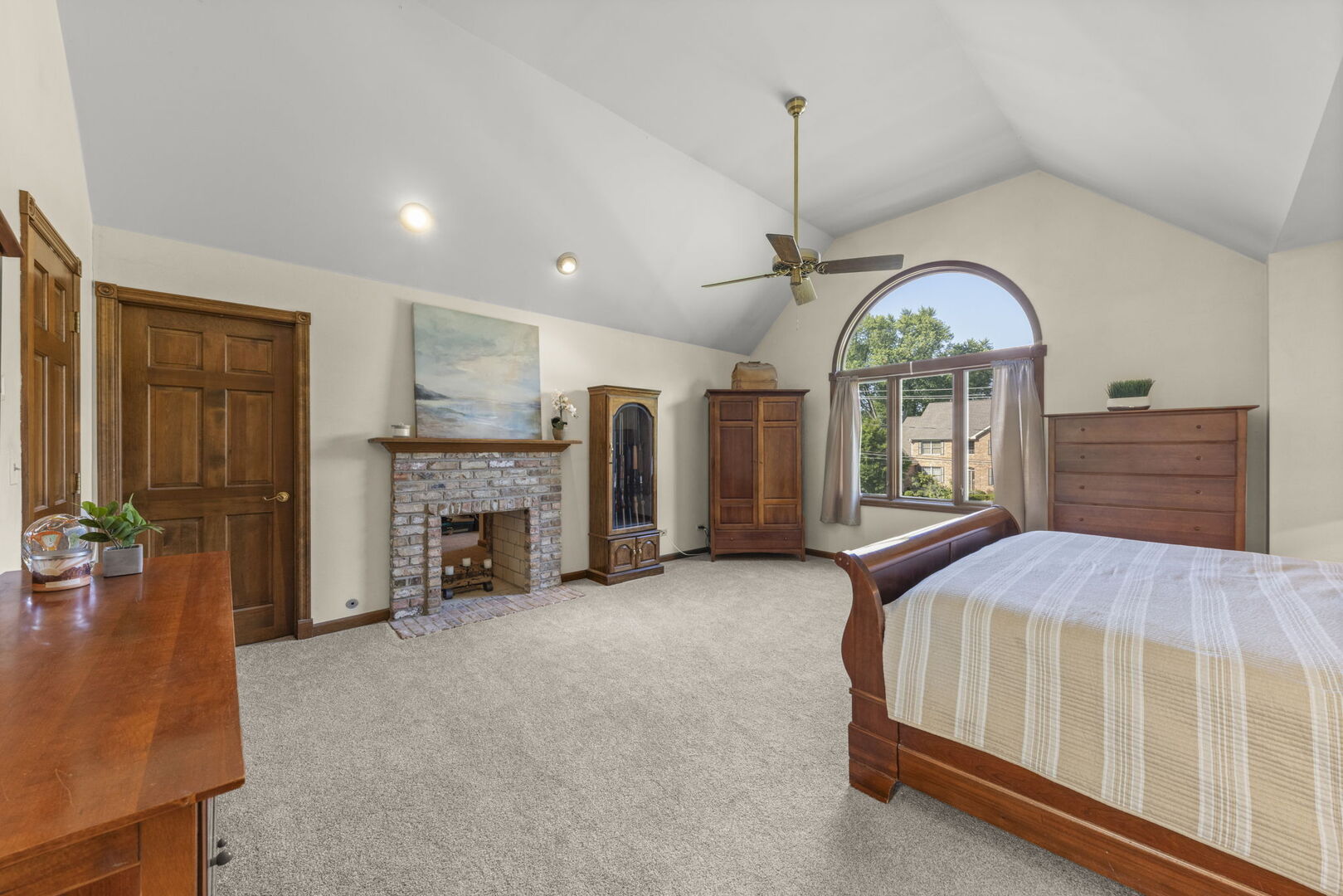 1565 Orchard Road, Wheaton, IL 60189