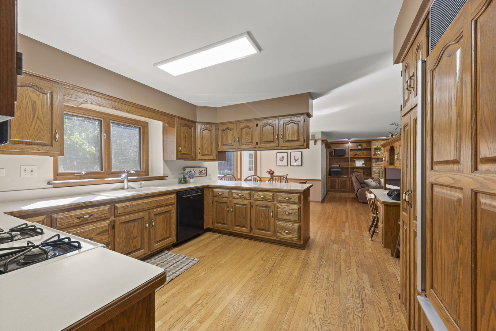 1565 Orchard Road, Wheaton, IL 60189