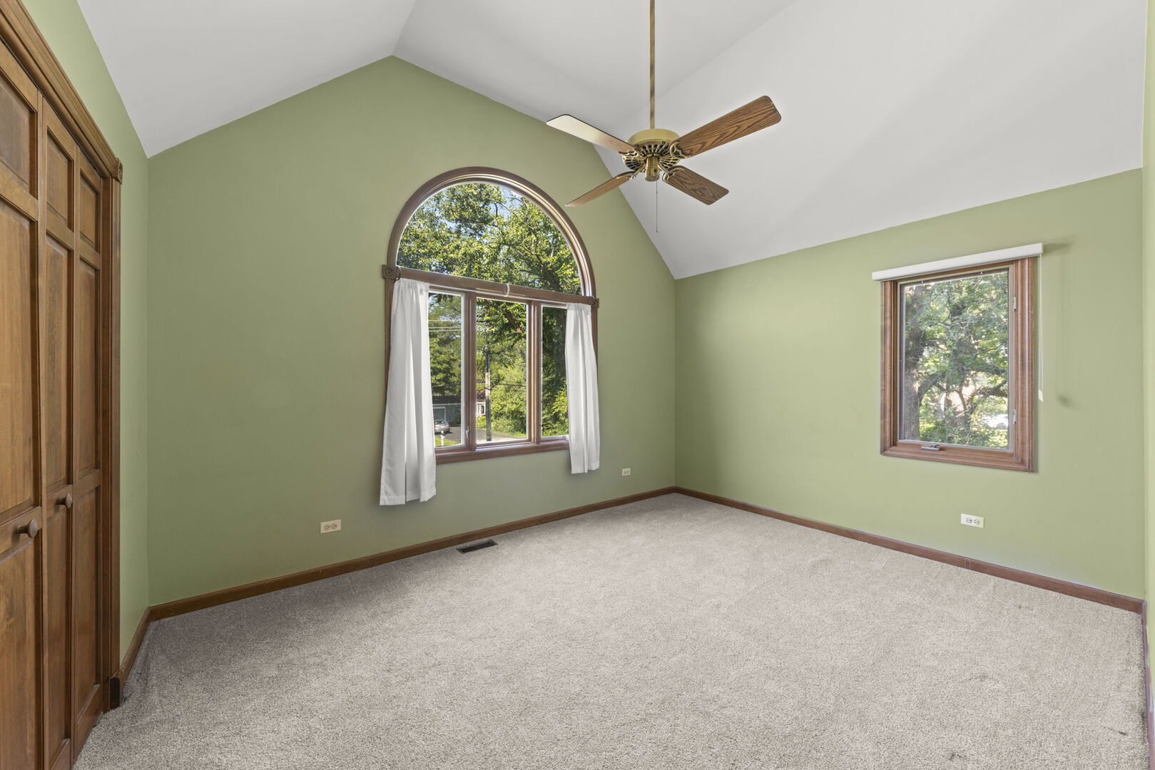 1565 Orchard Road, Wheaton, IL 60189