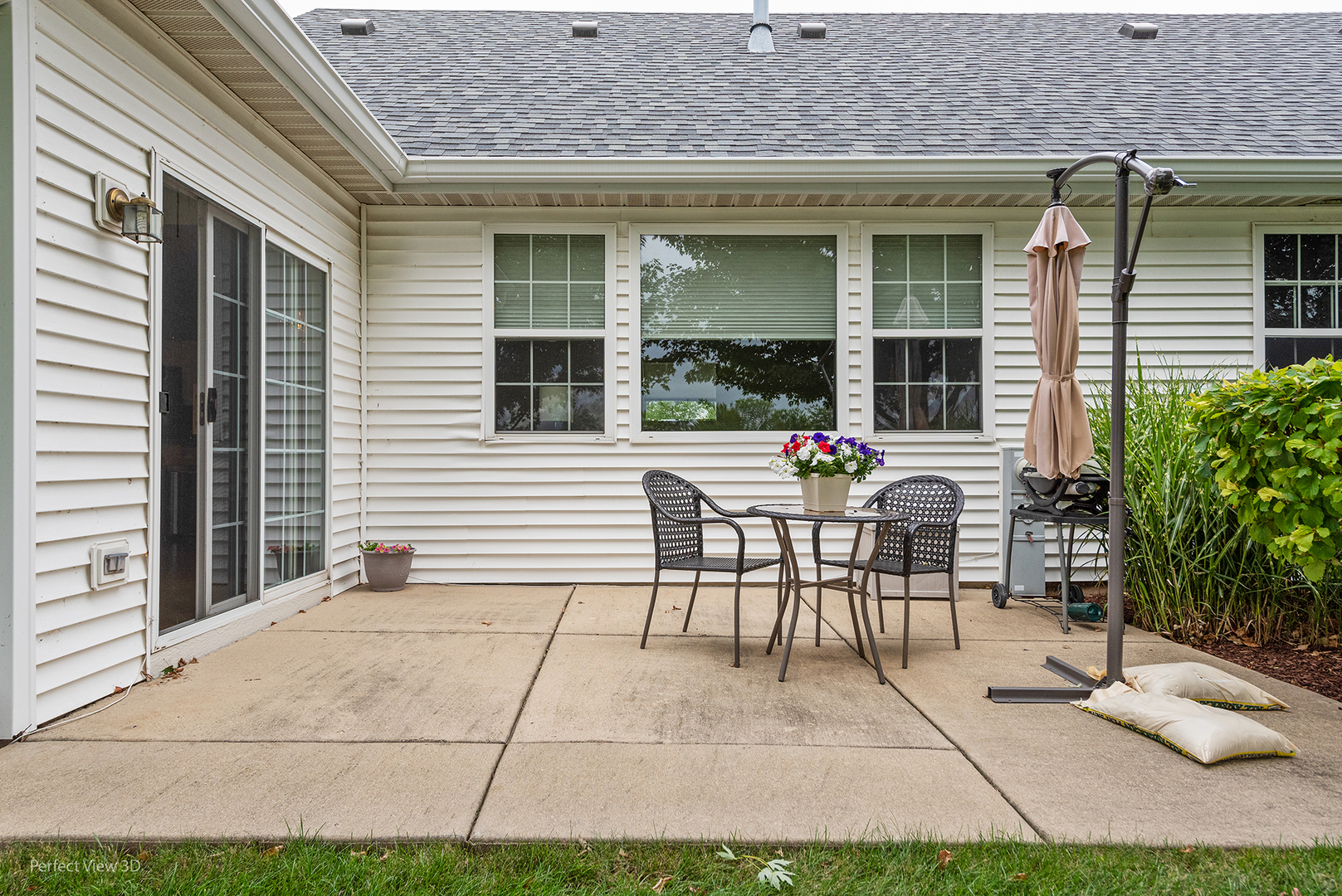 21419 Mays Lake Drive, Crest Hill, IL 60403