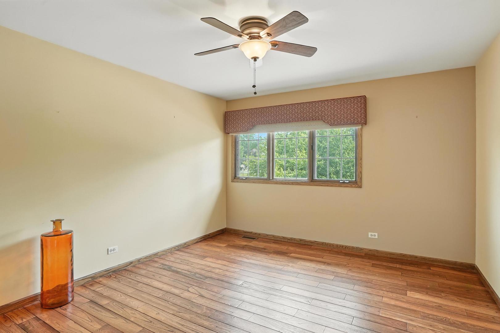 5 Geneva Court, Crete, IL 60417