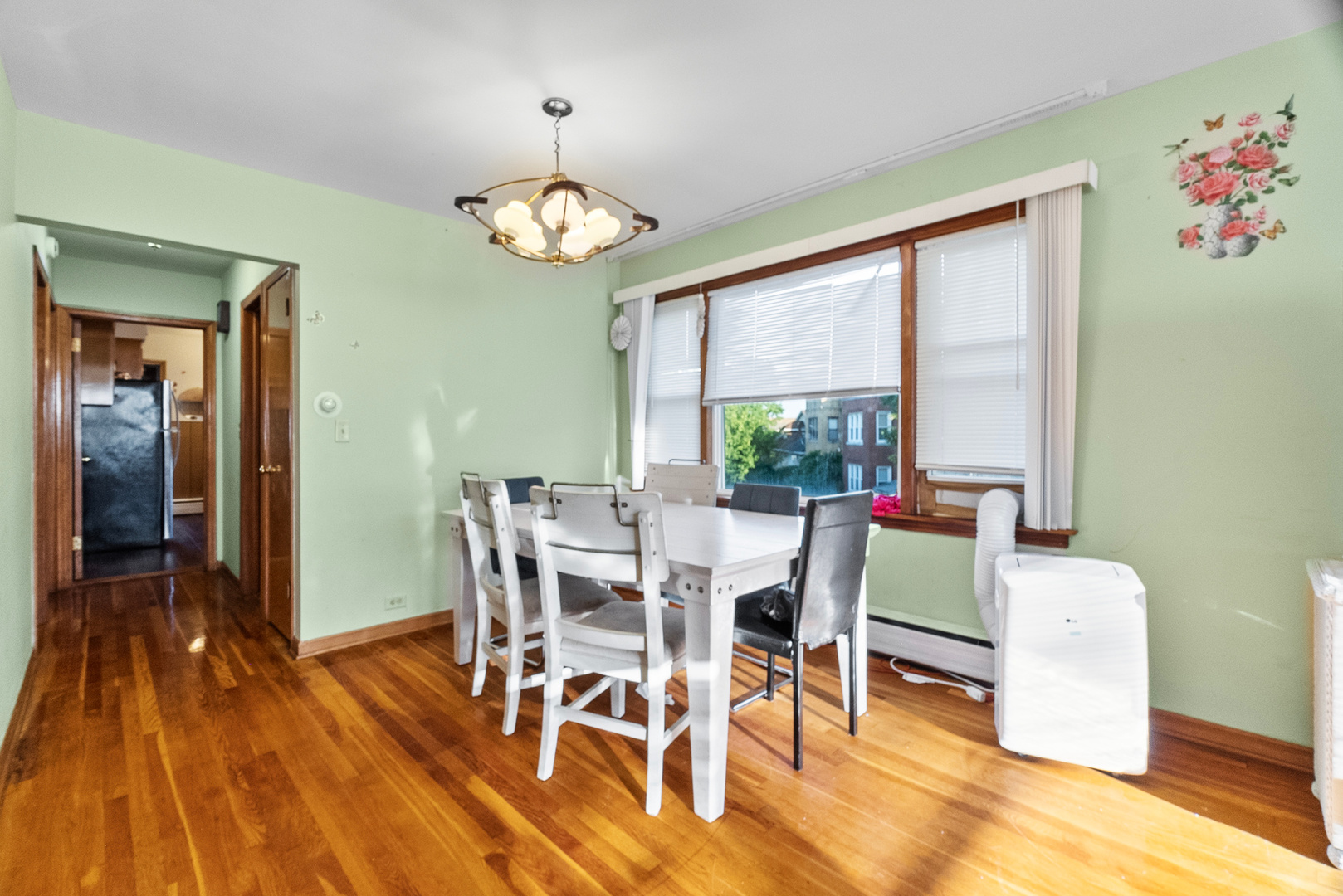 4729 N Kildare Avenue, Chicago, IL 60630