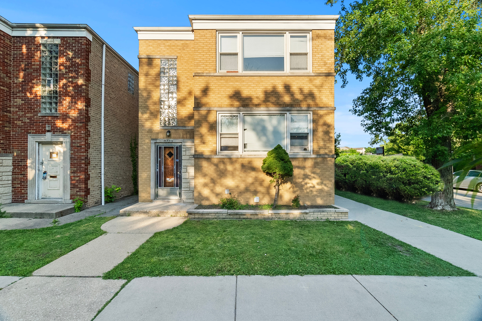 4729 N Kildare Avenue, Chicago, IL 60630