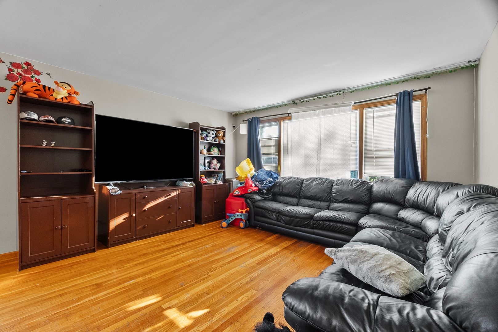 4729 N Kildare Avenue, Chicago, IL 60630