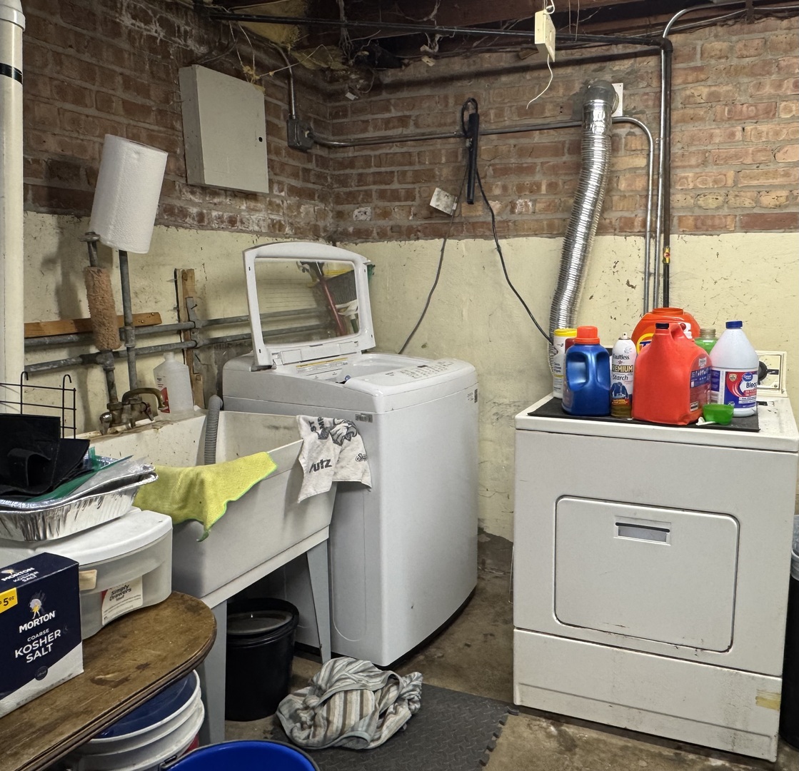 10838 S Wallace Street, Chicago, IL 60628