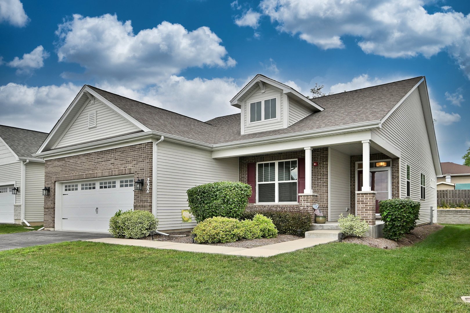 222 N Sunset Lane, Addison, IL 60101