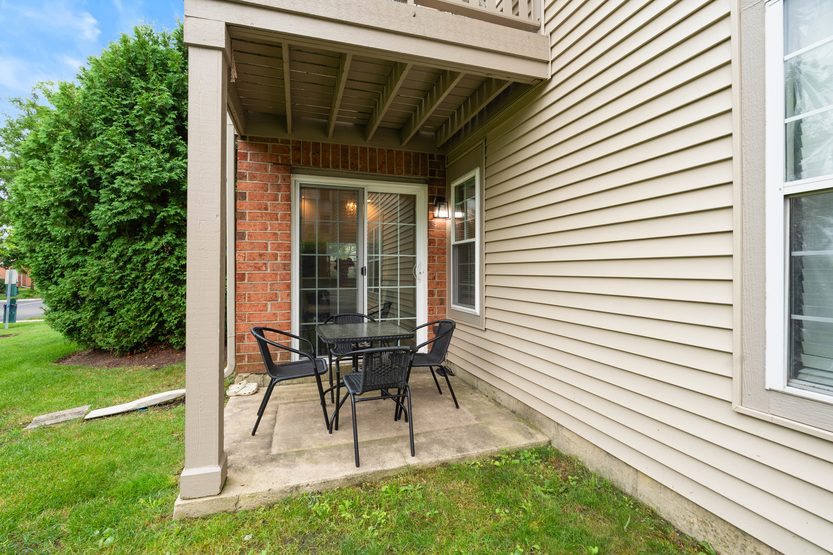 130 Crest Wood Court #1, Schaumburg, IL 60195