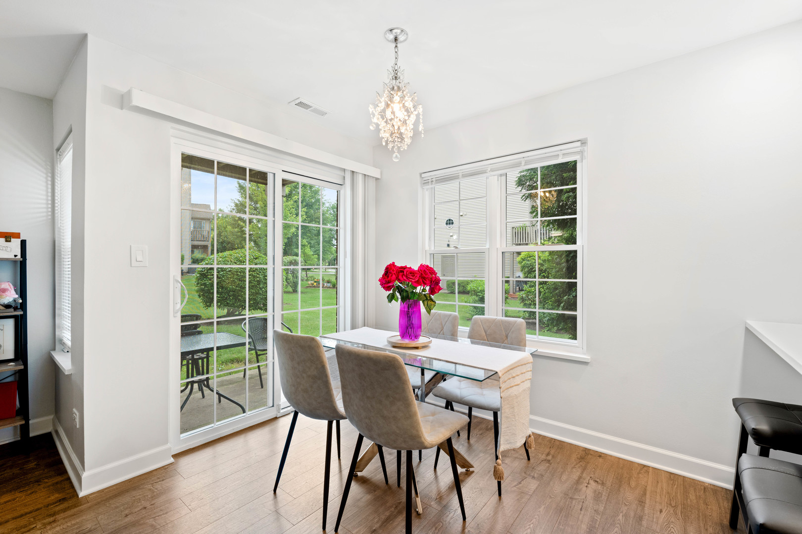 130 Crest Wood Court #1, Schaumburg, IL 60195