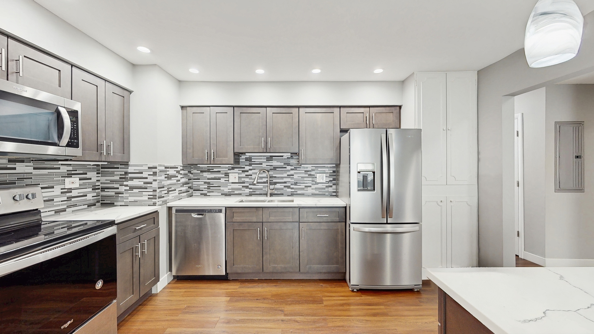 1436 W Farwell Avenue #2D, Chicago, IL 60626