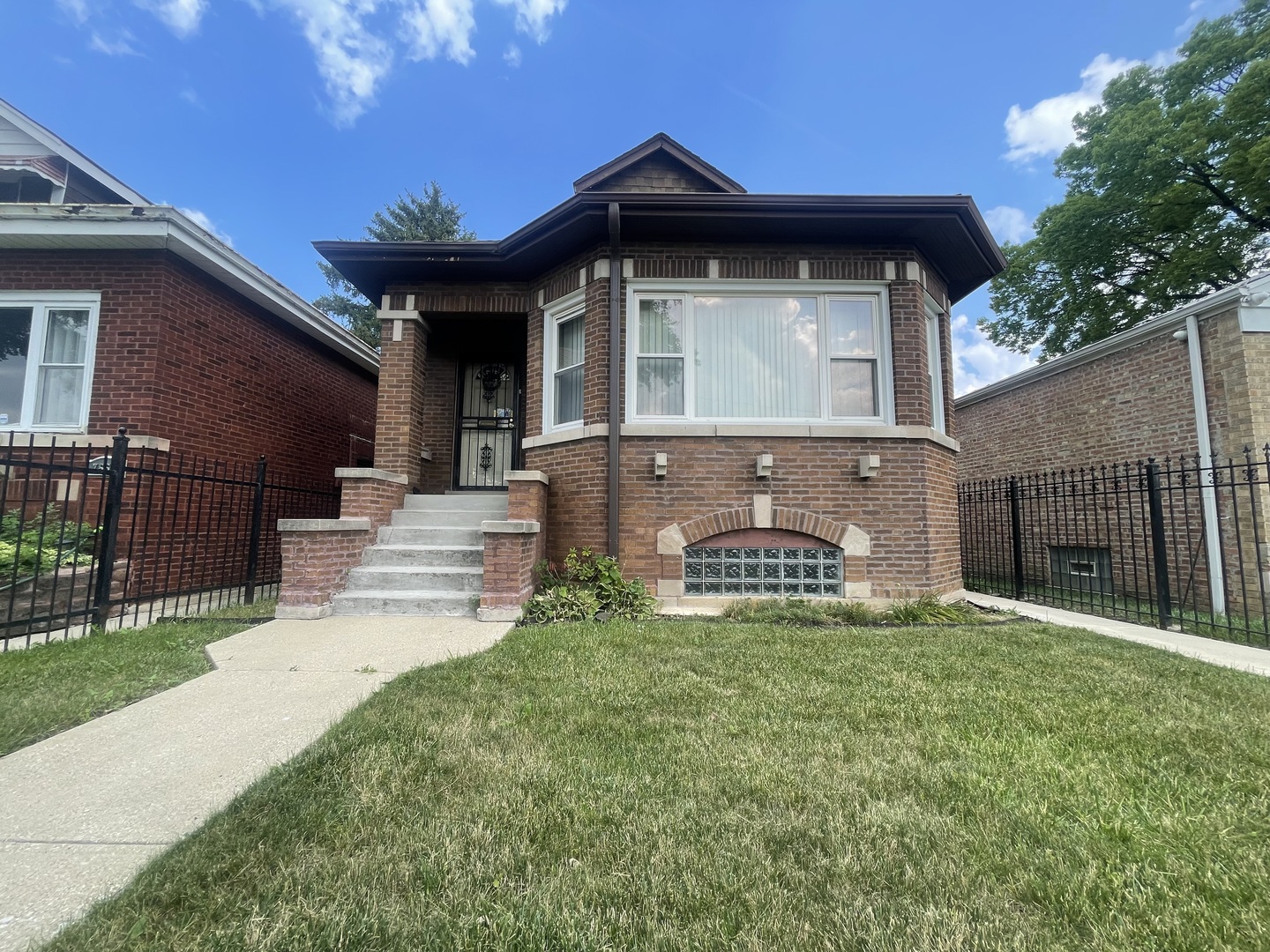 7553 S Wolcott Avenue, Chicago, IL 60620