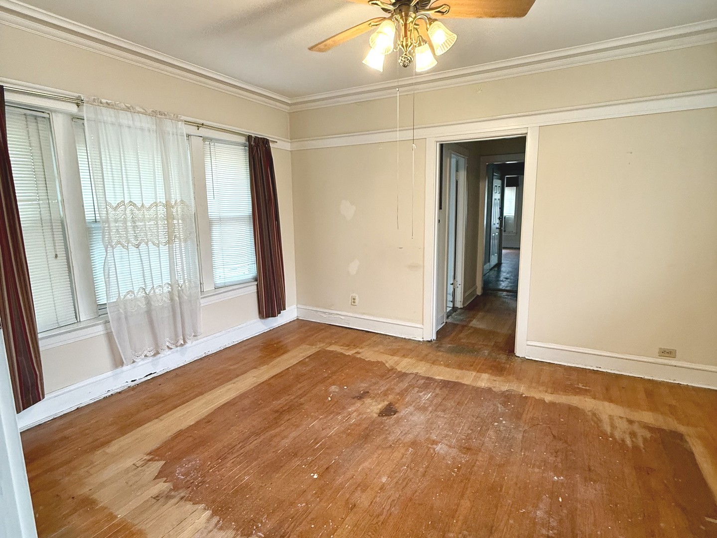 1406 W Hollywood Avenue, Chicago, IL 60660