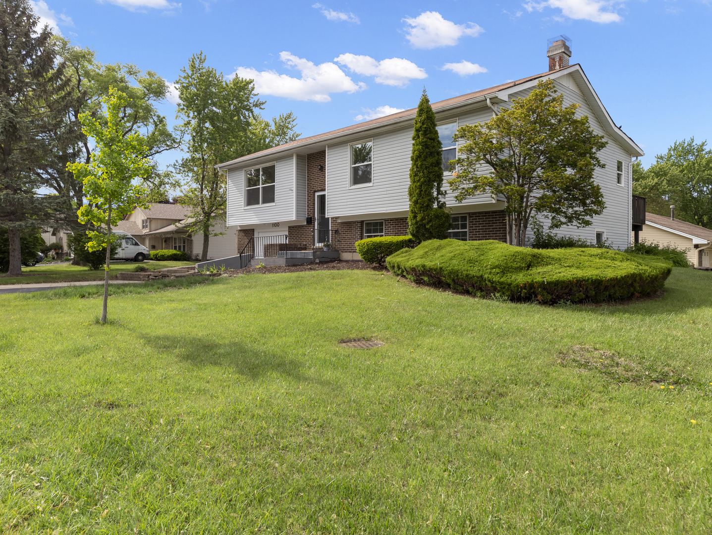 1100 Millbrook Drive, Lake Zurich, IL 60047