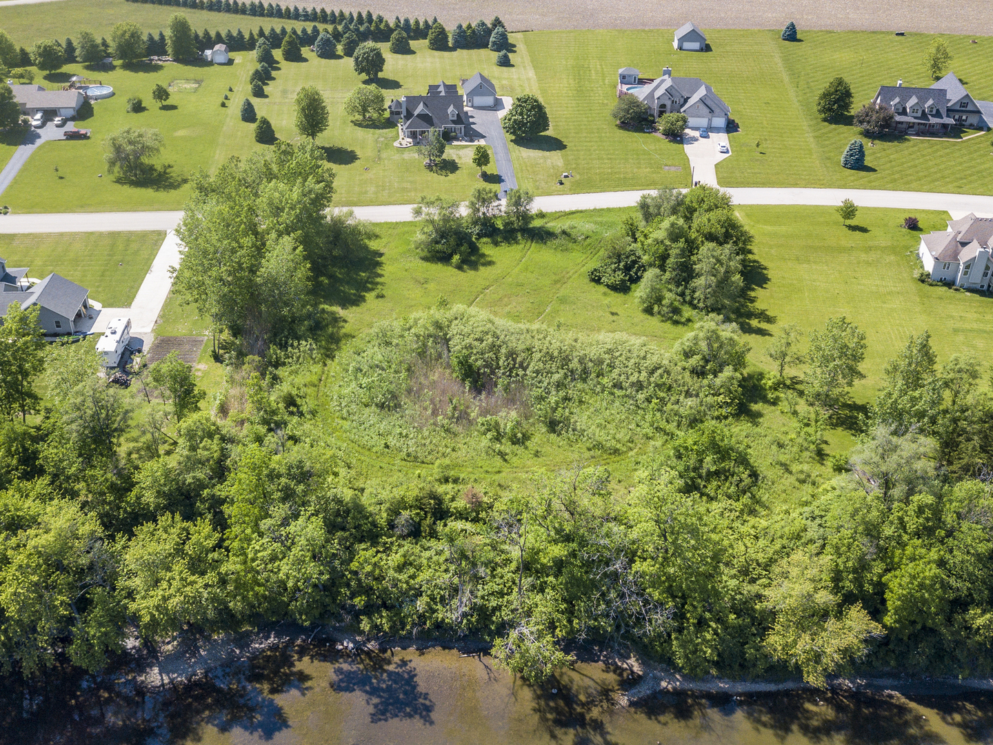 5 Belle Rive Drive, Millington, IL 60537