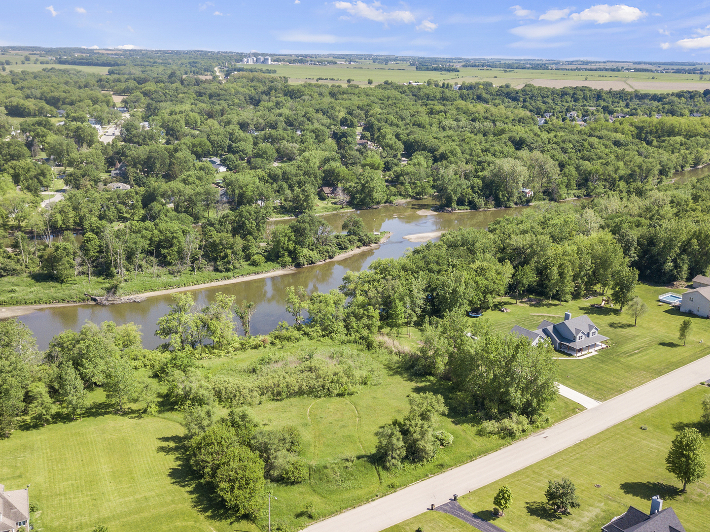 5 Belle Rive Drive, Millington, IL 60537