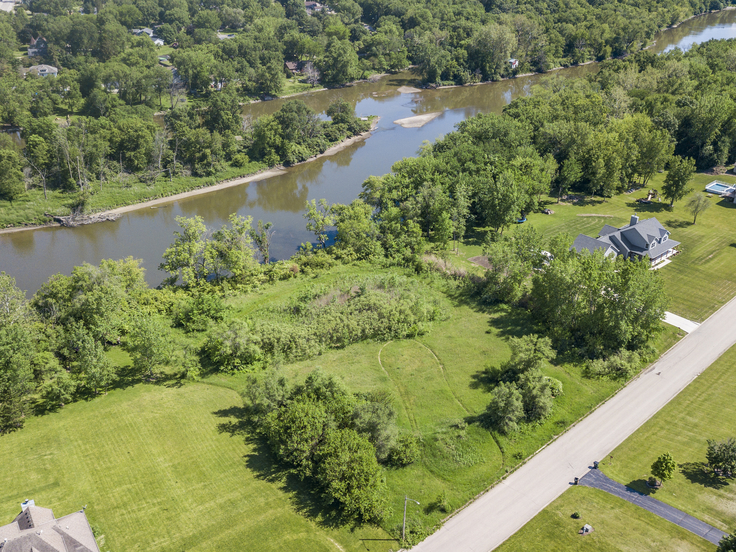 5 Belle Rive Drive, Millington, IL 60537