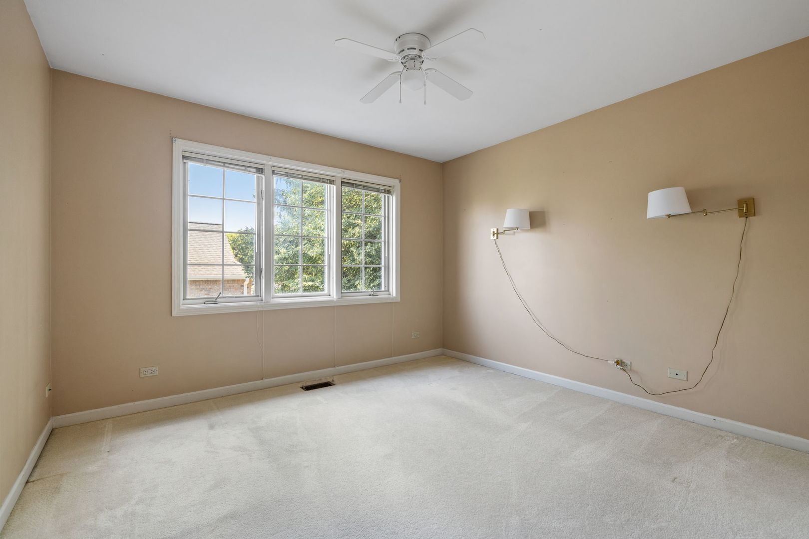 2134 Belleau Woods Court, Wheaton, IL 60187