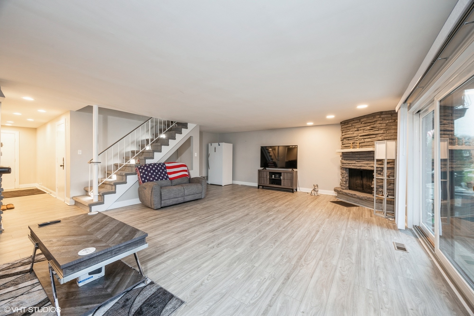 4 Cour La Salle Court, Palos Hills, IL 60465