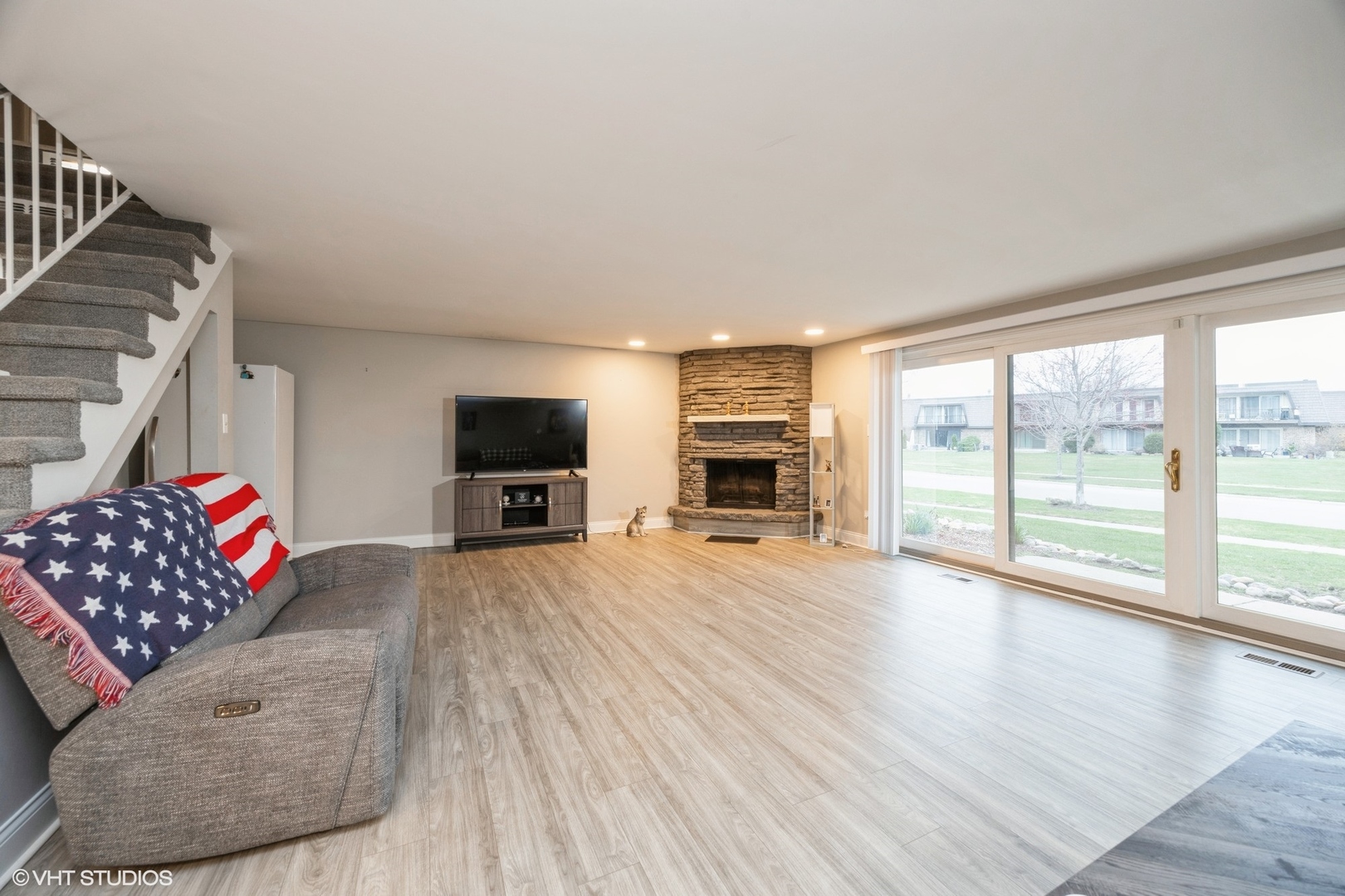4 Cour La Salle Court, Palos Hills, IL 60465