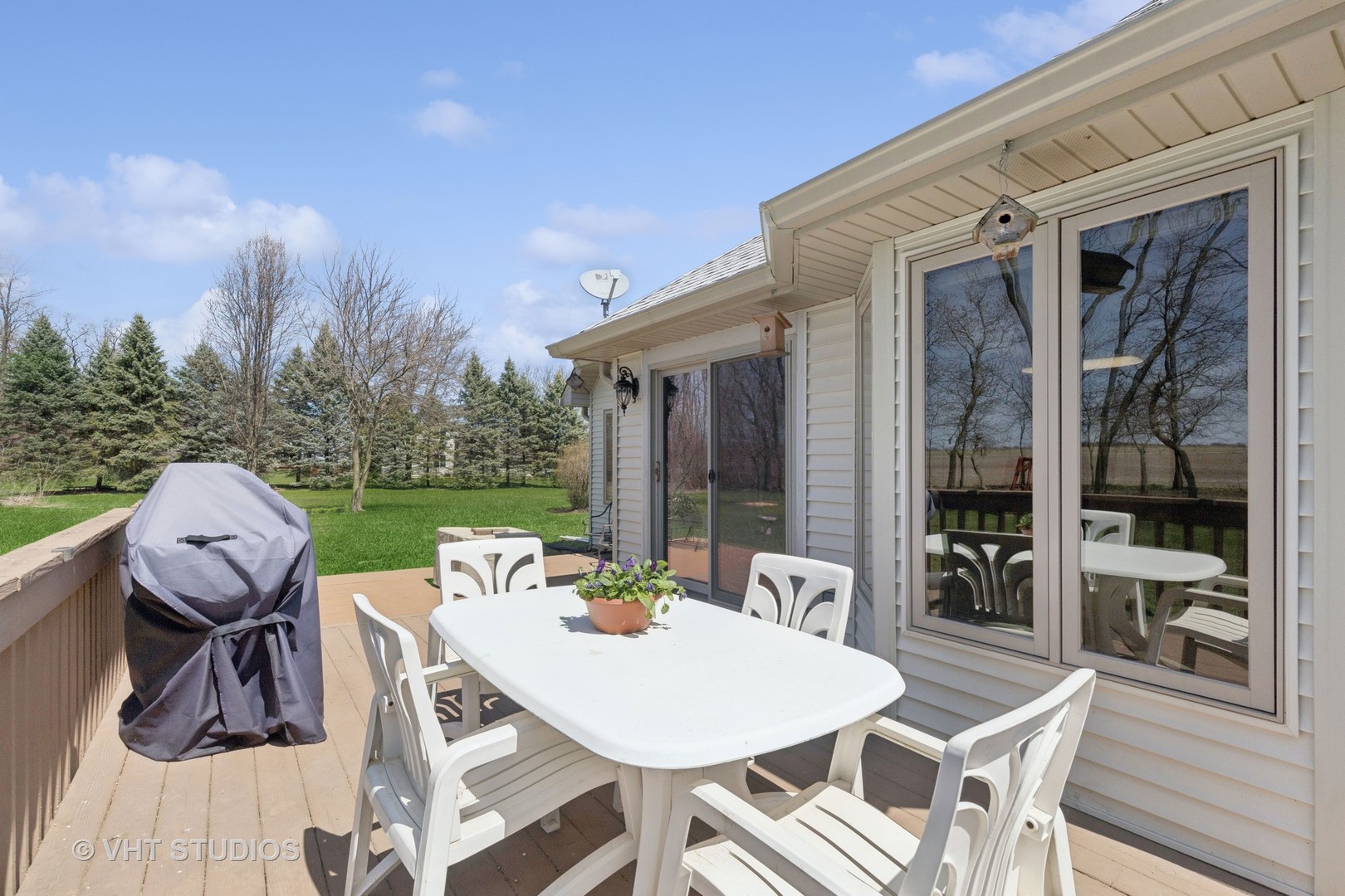 6719 W Applewood Lane, Spring Grove, IL 60081